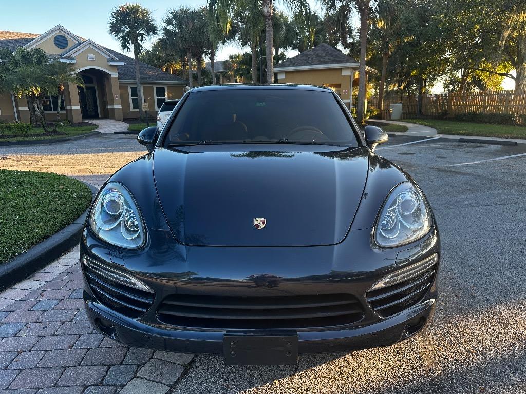 2013 Porsche Cayenne Base