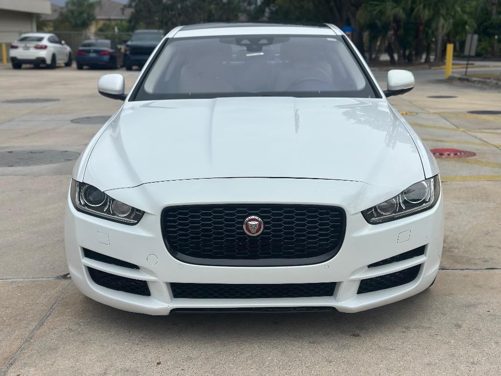 2018 Jaguar XE