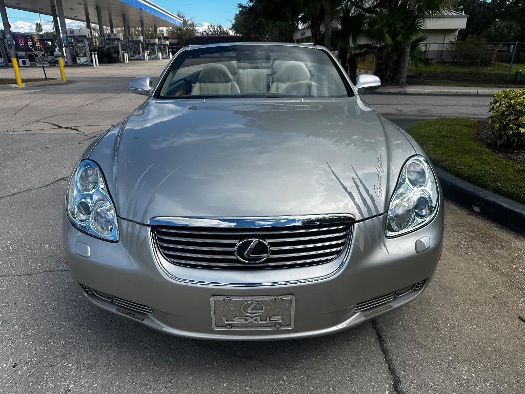 2004 Lexus SC 430's photo