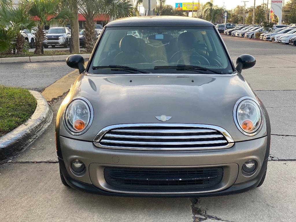 2013 MINI Cooper Base's photo