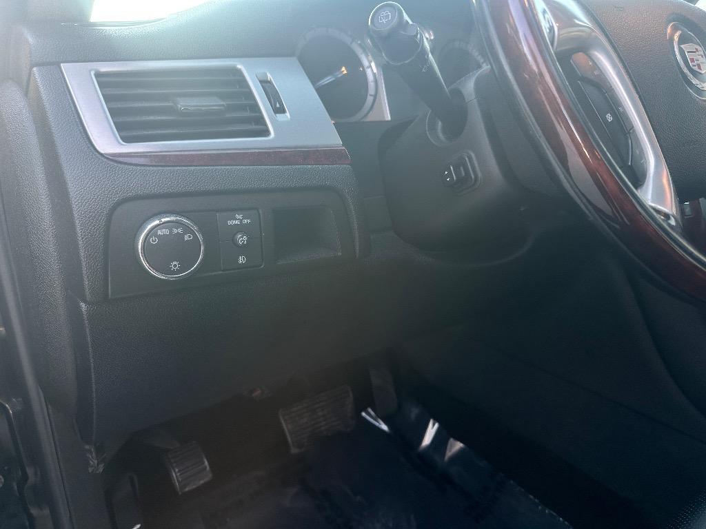 2009 Cadillac Escalade ESV Base - Photo 11