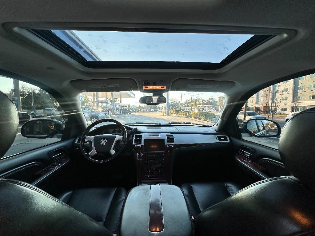 2009 Cadillac Escalade ESV Base - Photo 9