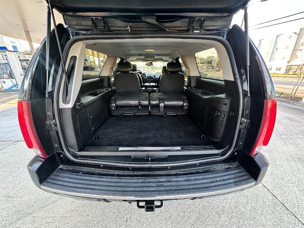 2009 Cadillac Escalade ESV Base - Photo 17