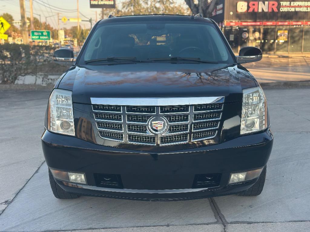 2009 Cadillac Escalade ESV AWD's photo