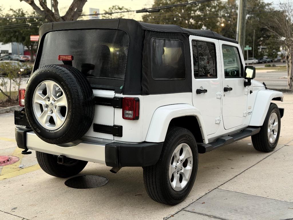 2015 Jeep Wrangler Unlimited Sahara - Photo 6