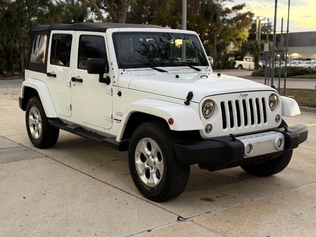 2015 Jeep Wrangler Unlimited Sahara - Photo 8