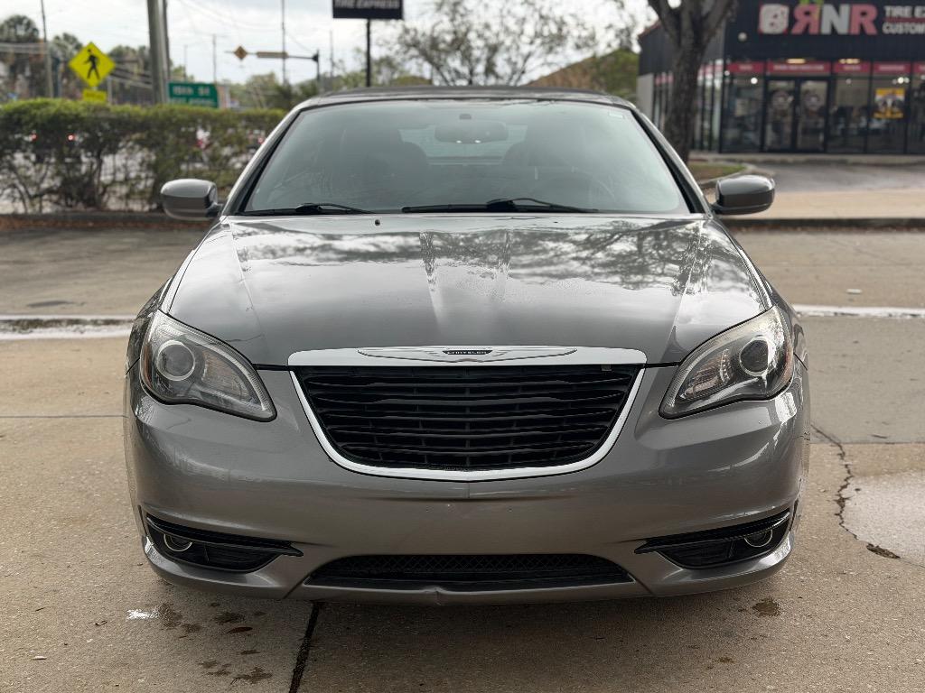 2013 Chrysler 200 S