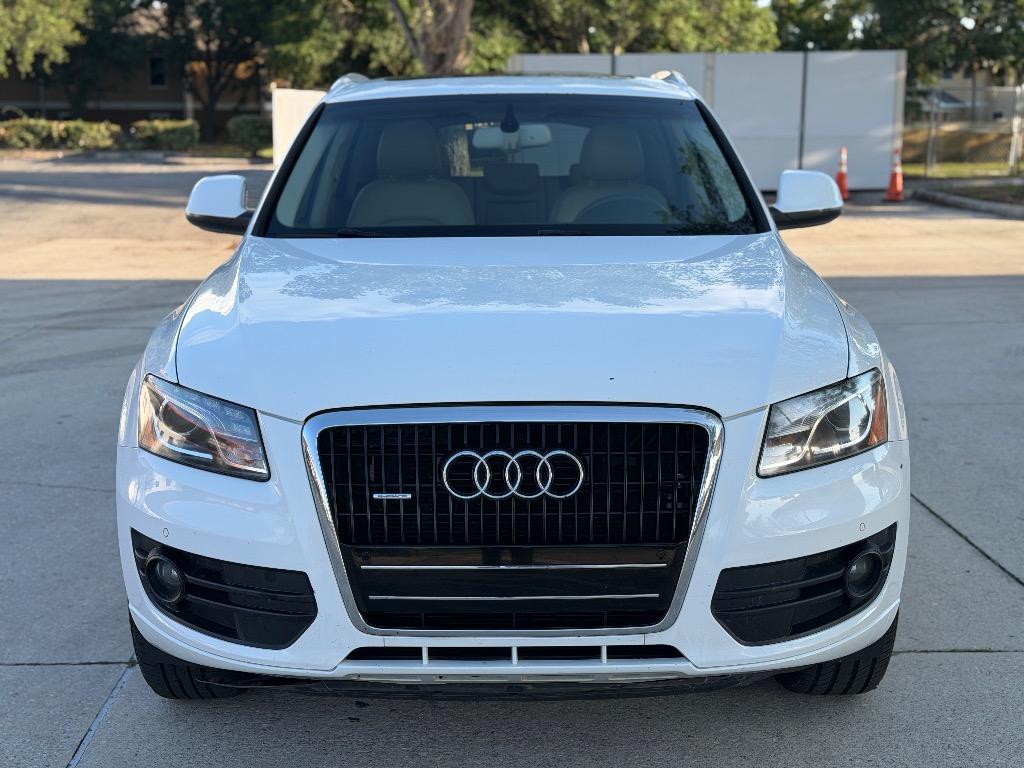 2010 Audi Q5 3.2 quattro Tiptronic Premium's photo