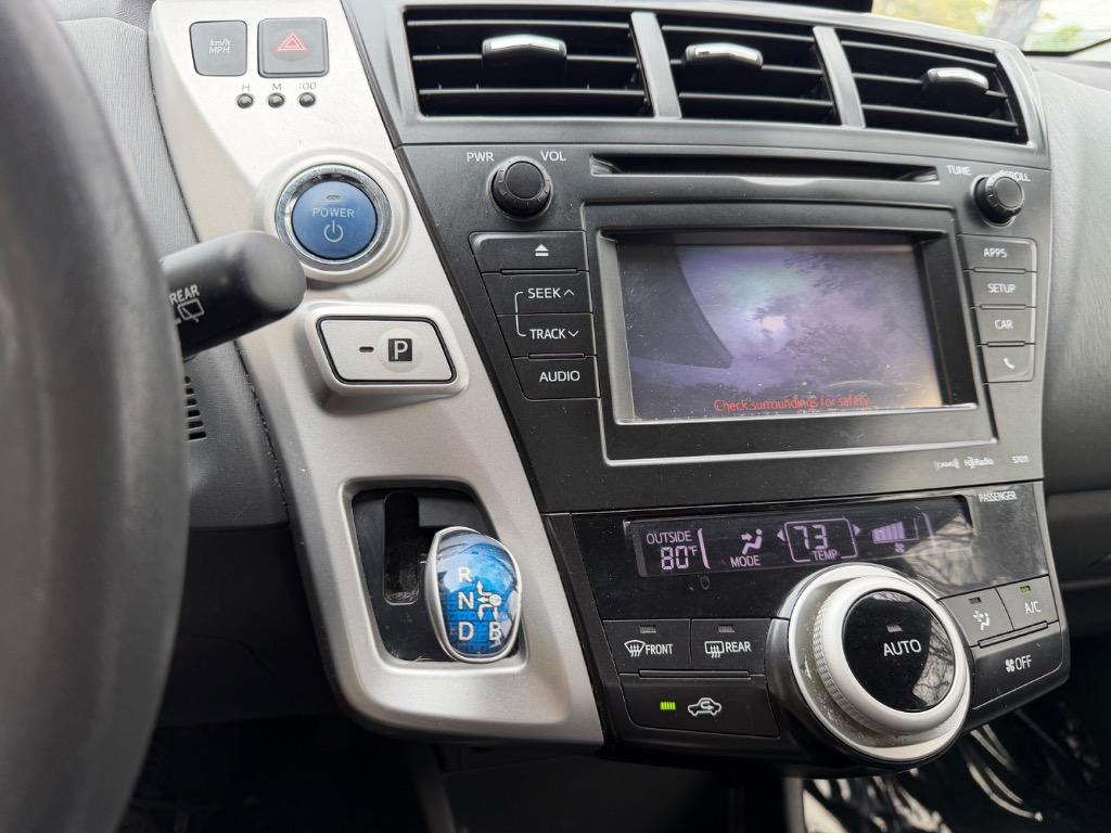 2012 Toyota Prius v Five - Photo 18
