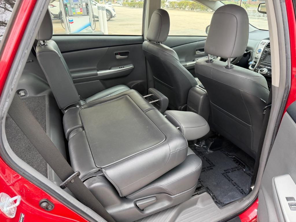2012 Toyota Prius v Five - Photo 27