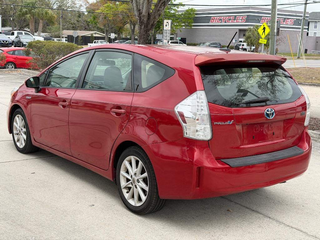 2012 Toyota Prius v Five - Photo 10