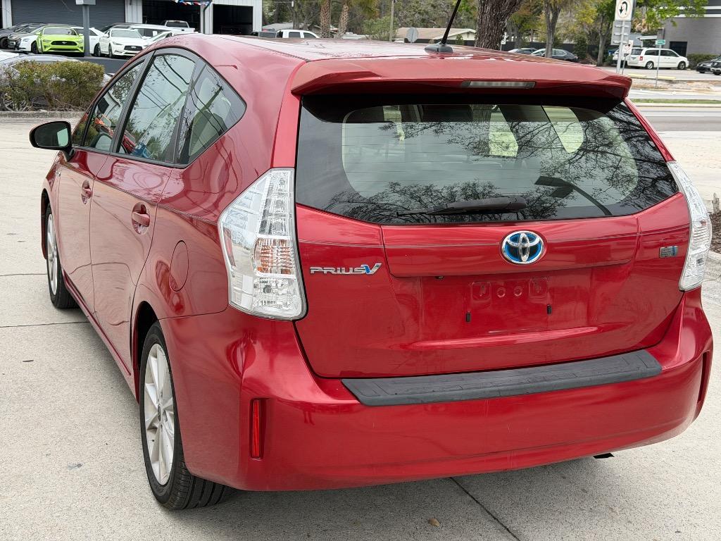 2012 Toyota Prius v Five - Photo 9